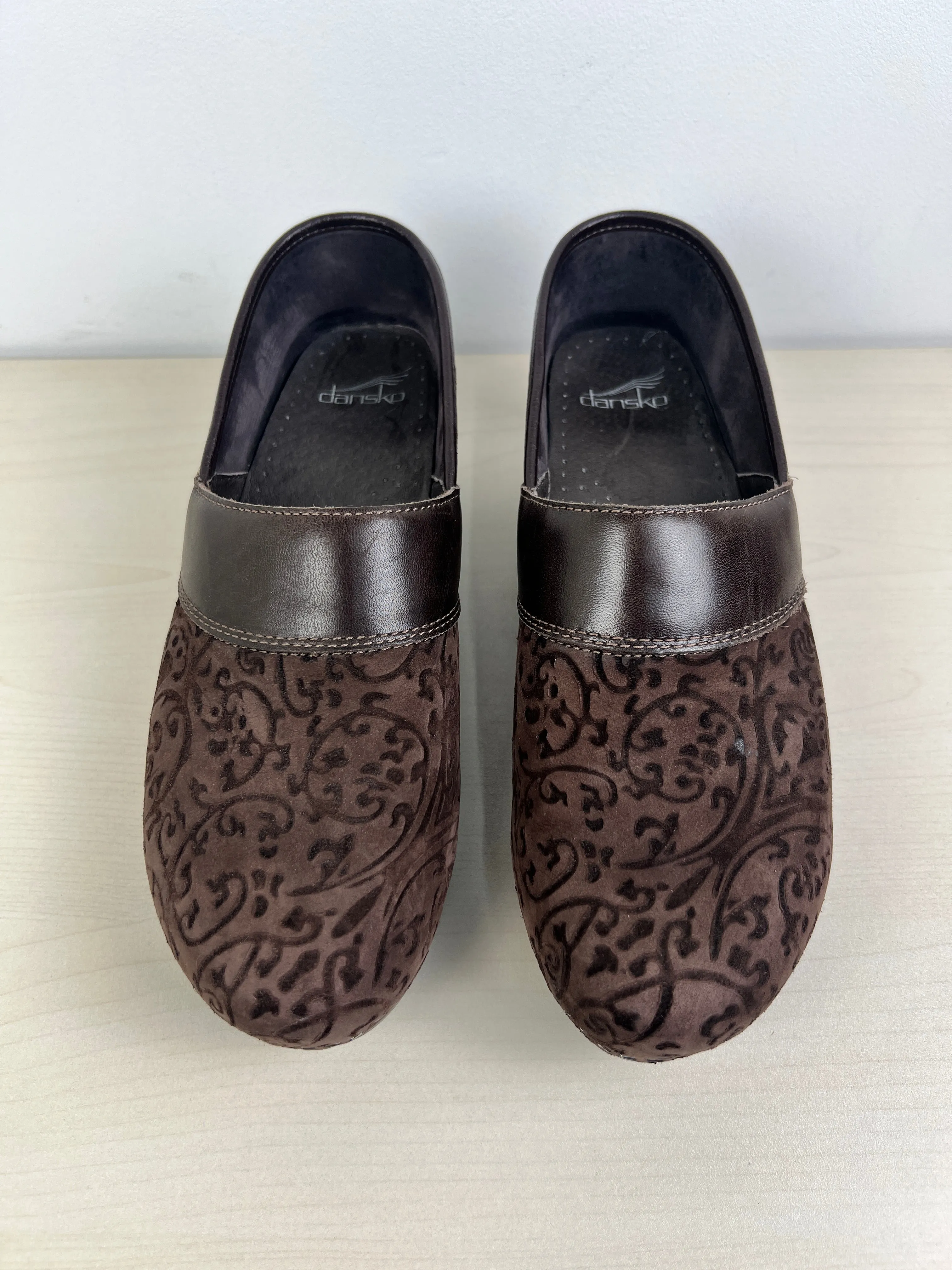 Brown Shoes Heels Block Dansko, Size 10.5