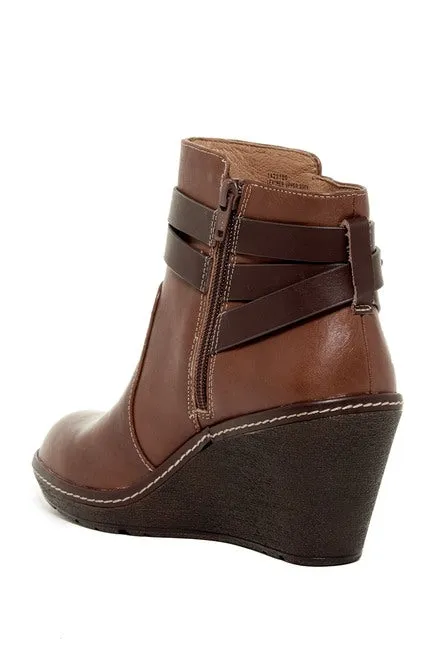 SOFFT Women's •Caralee• Wedge  Bootie Tobacco Leather 11M