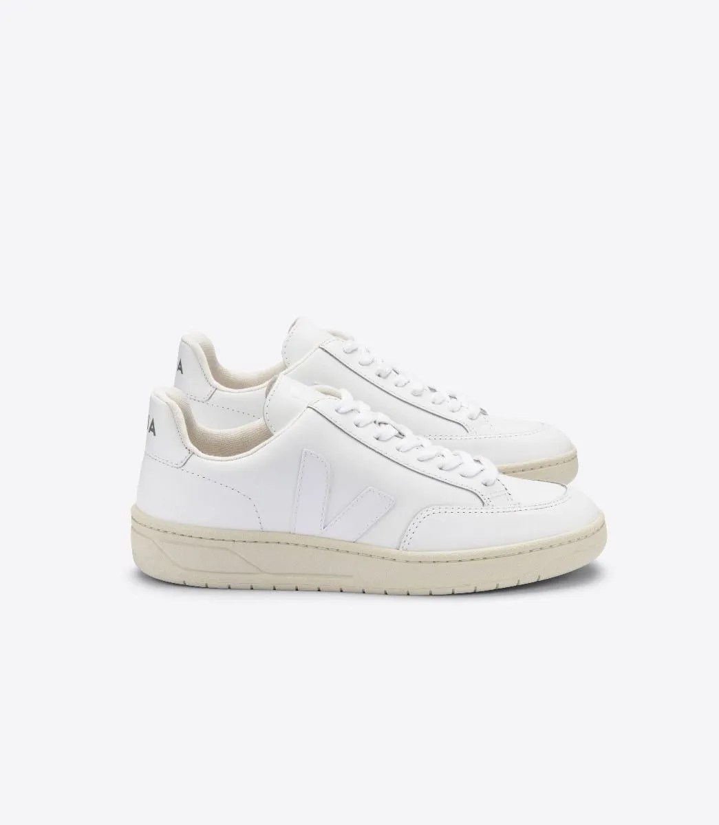 Veja - V-12 Leather in Extra White