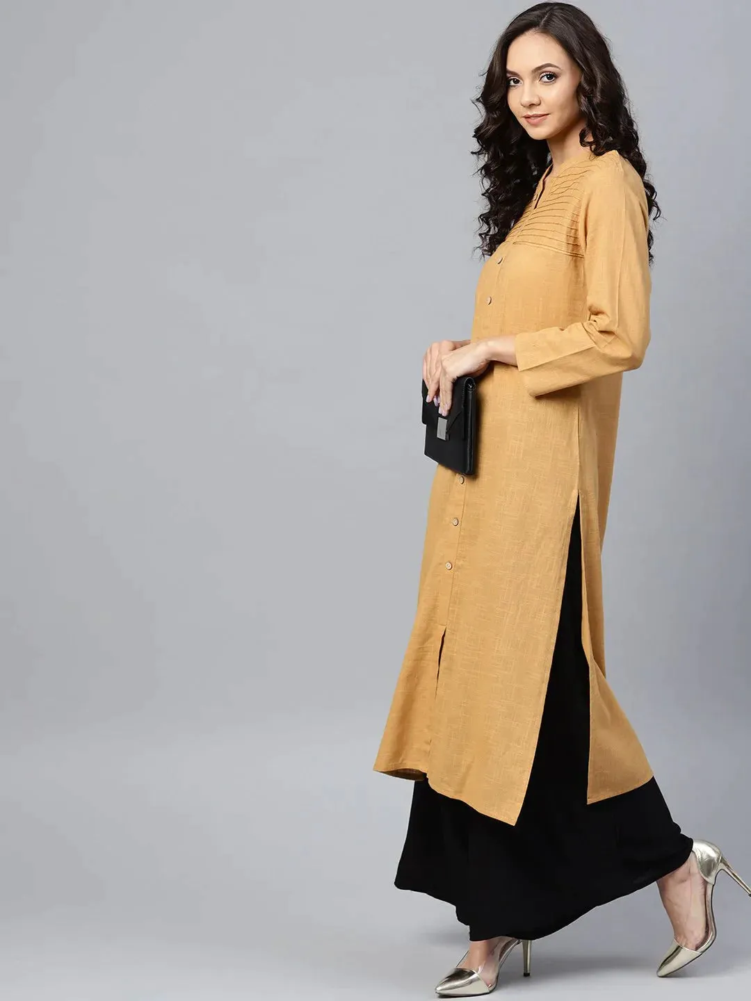 Women Beige Cotton Straight Kurta With Pintucks