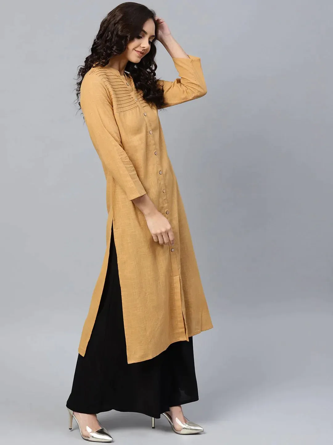 Women Beige Cotton Straight Kurta With Pintucks